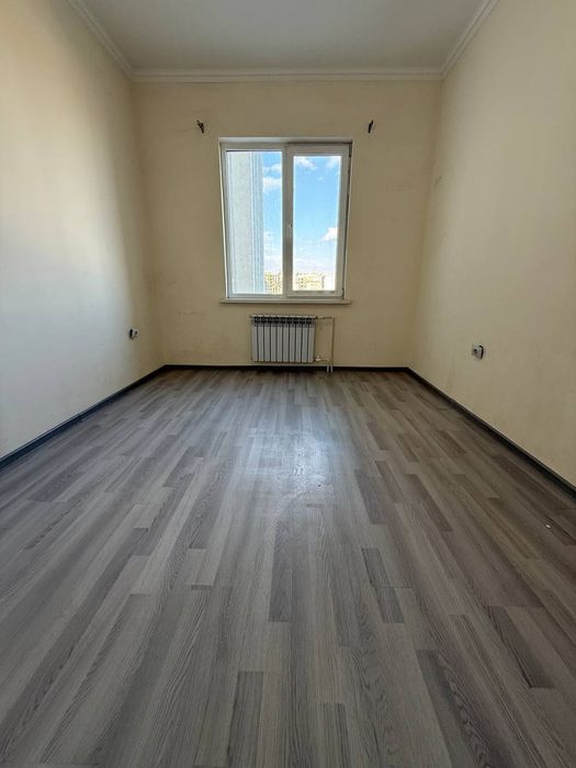 Motrid 3 xonali uy sotiladi