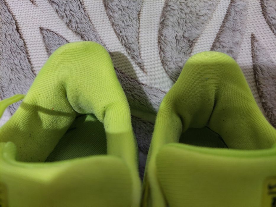 Продам беговые кроссовки Nike