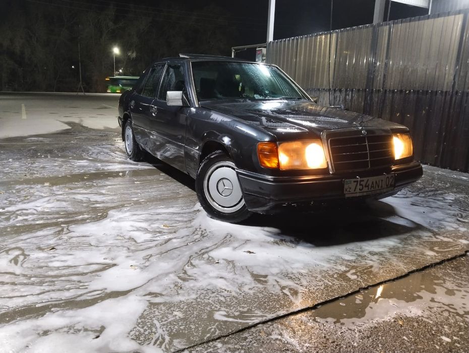 Продам мерседес 124