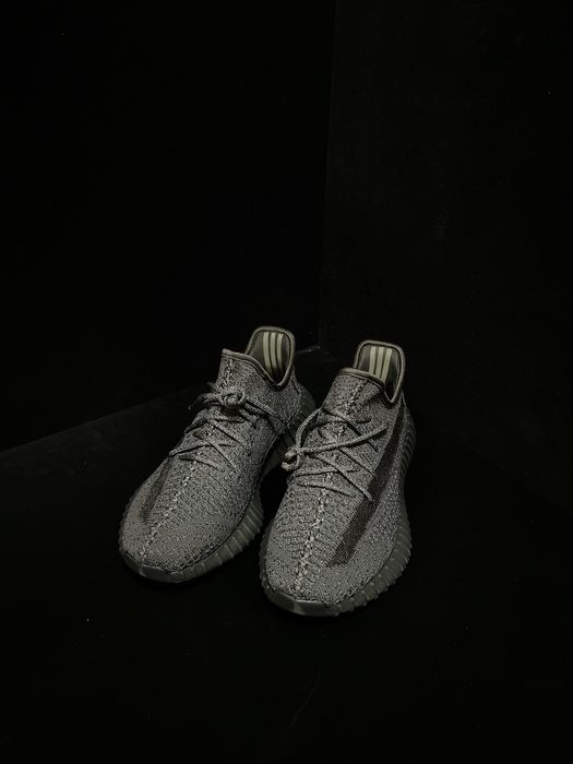 Продам кроссовки Yeezy Boost 350