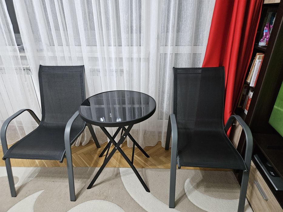 Masuta de cafea si scaune