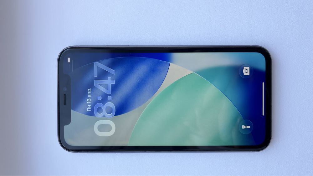 Продам Айфон 11, память 128 гб.