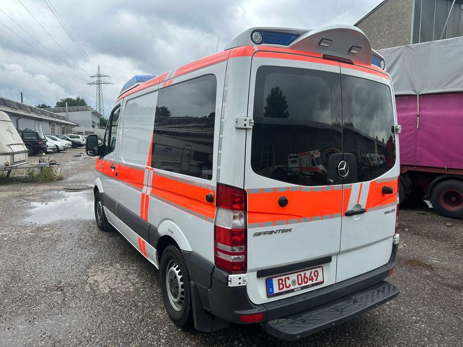 Ambulanta Mercedes Sprinter 316 cdi
