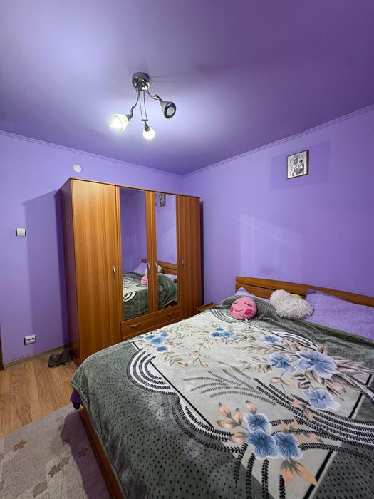 Vând apartament 3 camere decomandat