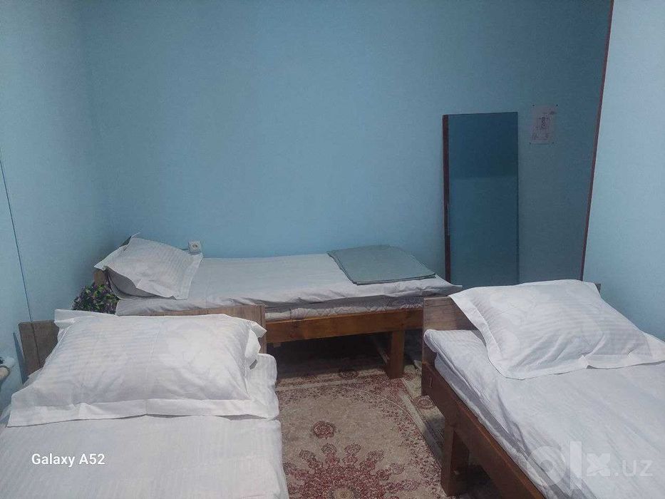 Хостел, Янги форматдаги хостел. Black and white hostel