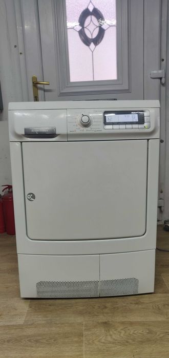 Uscator de rufe Electrolux cu pompa de caldura