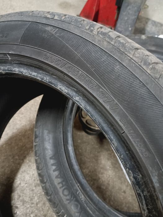 Летни гуми 235 45 17 YOKOHAMA и LASSA