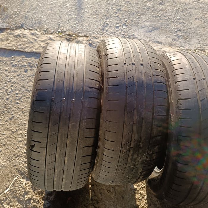 Anvelope de vară 215/60/16