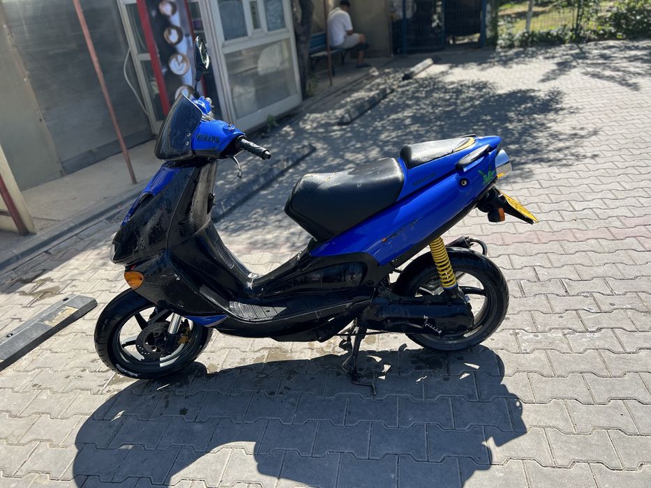 Vând scuter Aprilia 50 cc