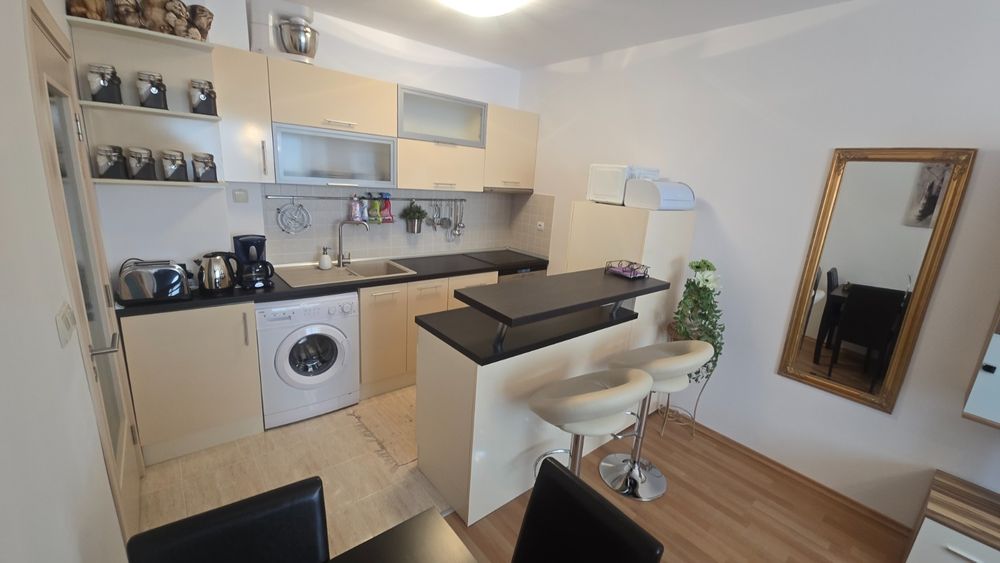 Продава се Двустаен апартамент в Варна, м-т Сотира - 50 кв.м за 4100 €/кв.м - Снимка #2