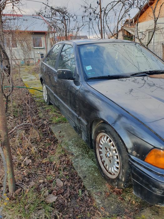 BMW 3 Series 1993 — imagine 3