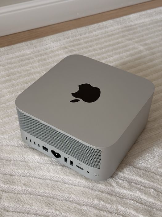 iMac Studio M1 MAX Chip 512 32gb