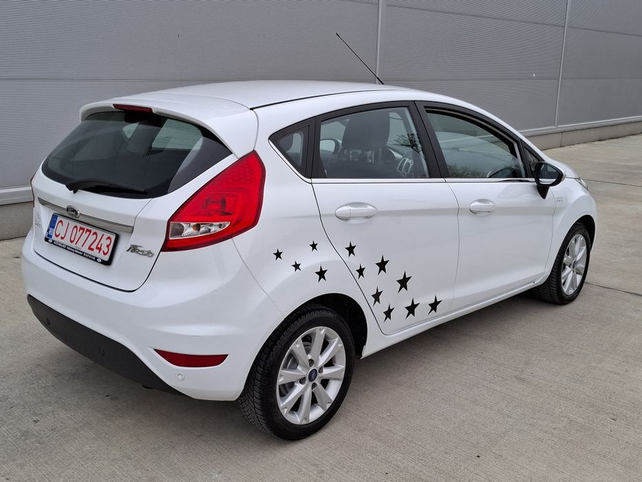 Ford Fiesta Titanium an 2011 1.6 diesel carte service jenți euro 5 Ger