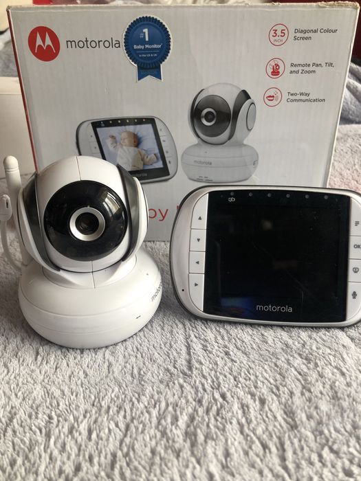 Бебефон с камера Motorola