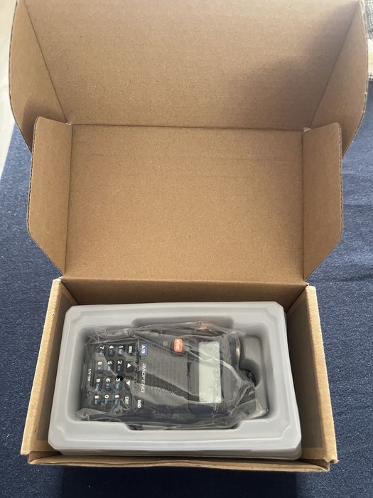 Statie emisie Baofeng uv-5r Noua