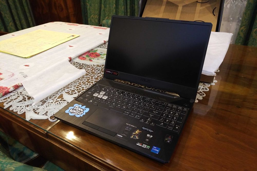 Laptop Gaming ASUS TUF F15 FX506H | I5 11th | 16 GB RAM DDR4 | RTX3050 | 512 GB