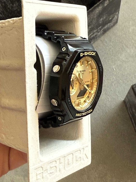 Часовник Casio G-Shock GA-2100GB-1AER