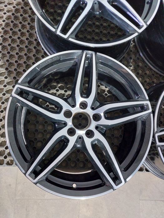 O janta / Set jante 19 originale Mercedes class E w213 / Coupe c238 / Cabrio A238 AMG 8j 9j negru / gri
