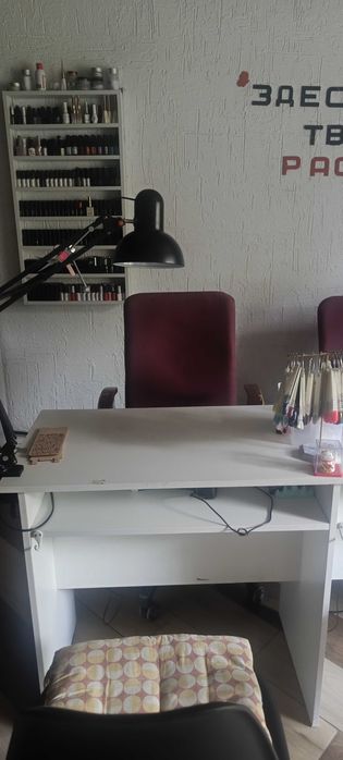 Сдам в аренду стол для nail стилиста