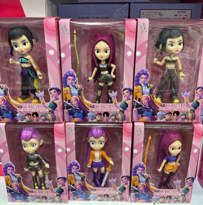 K pop demon hunters фигурки/Кей поп ловци на демони фигури