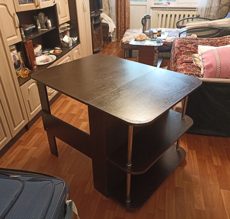 Стол раскладной с полками