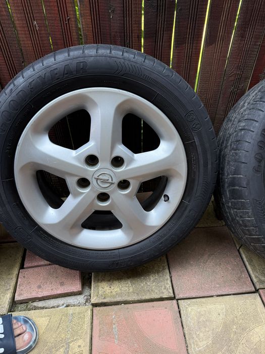 Roti opel astra H R16 cu anvelope