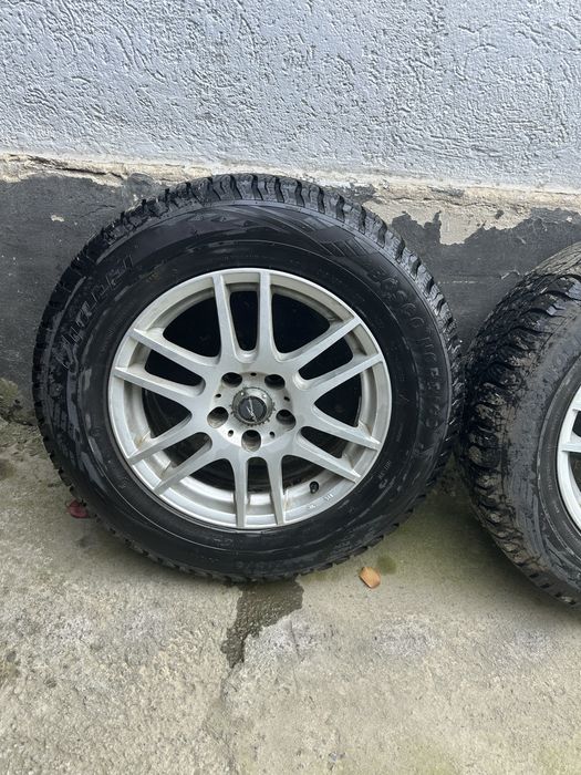 Продам диски Р16 5*114,3 с зимней резиной(шипованные)