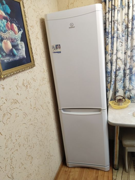 Холодильник, морозильник продам