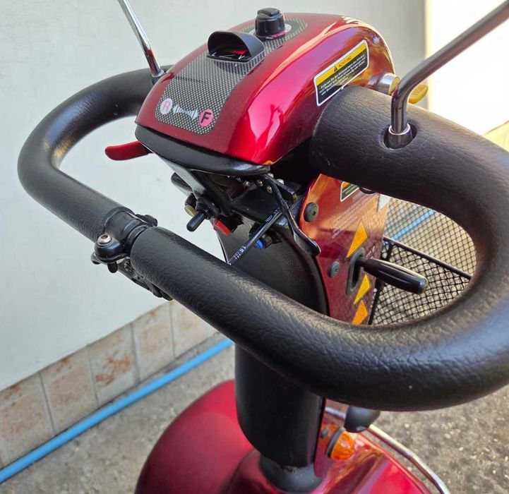Scuter electric handicap, dizabilitati, varstnici, carucior tricicleta