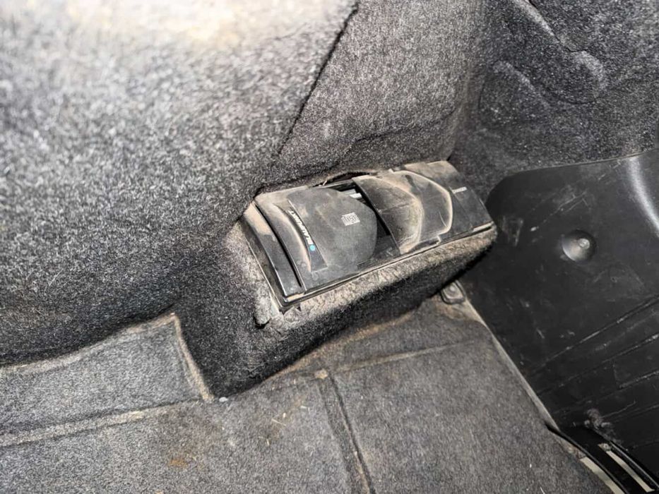 BOSE аудио система, кожени седалки, волан от Alfa Romeo 147