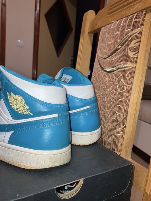 Jordan 1 mid “Aquatone”