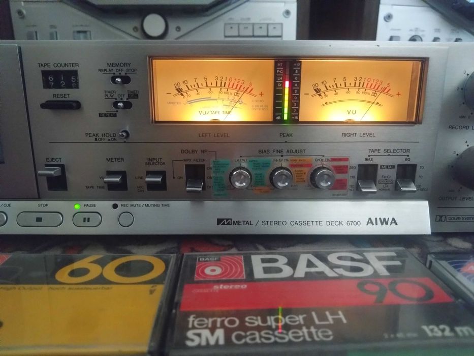 AIWA AD-6700 /2-Head /2-FG Motor /cassette deck Argintiu