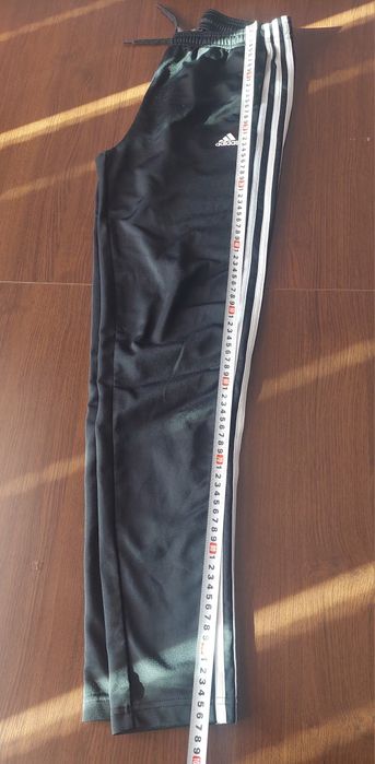 Долница Adidas, отлична