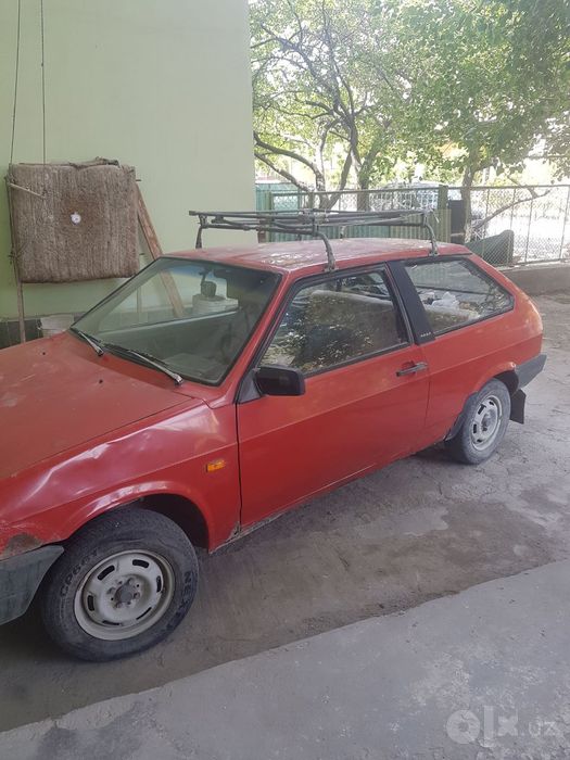 Автомобиль ВАЗ 21083 "Спутник"