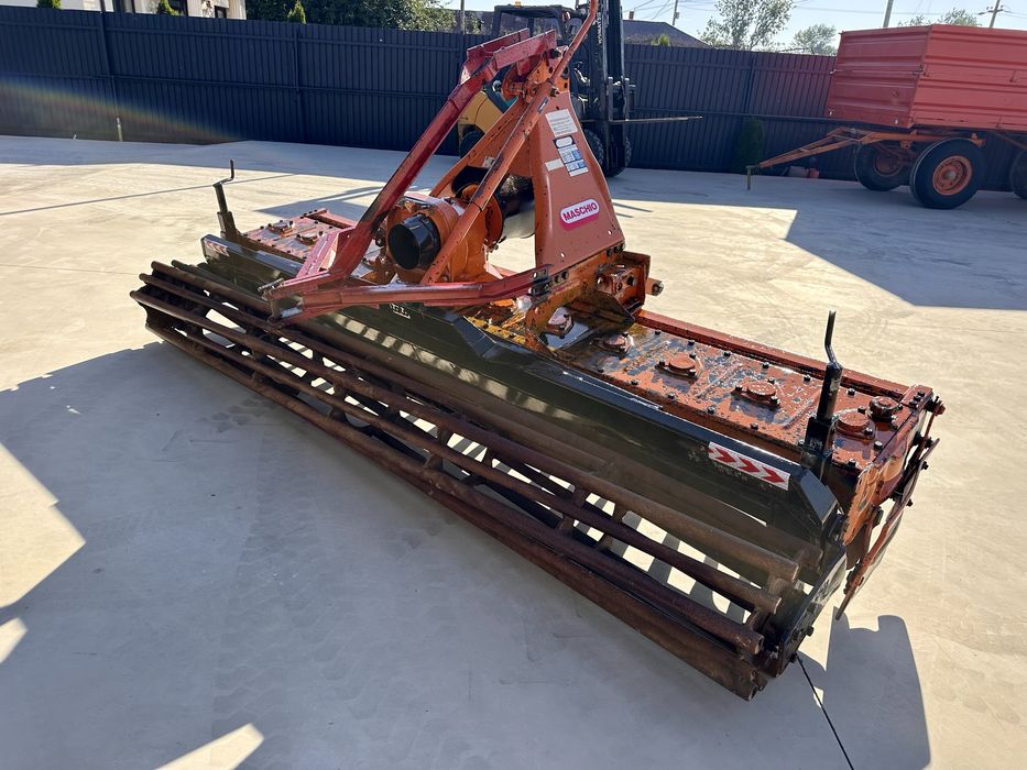 Freza Grapa rotativa Pivotanta Maschio 3 m ////piese utilaje