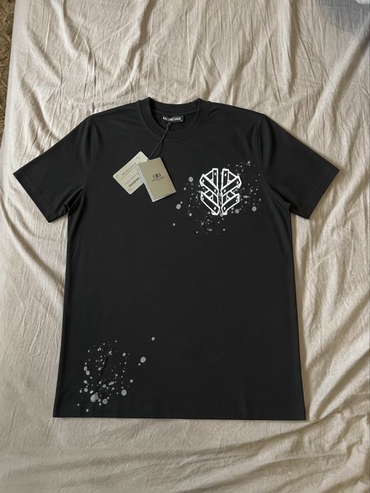 Тениски на Balenciaga