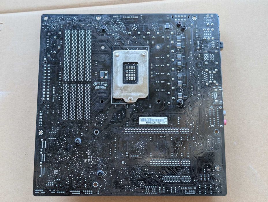 Kit Placa de baza ASUS Maximus IV Gene-Z  + procesor i7 2600K