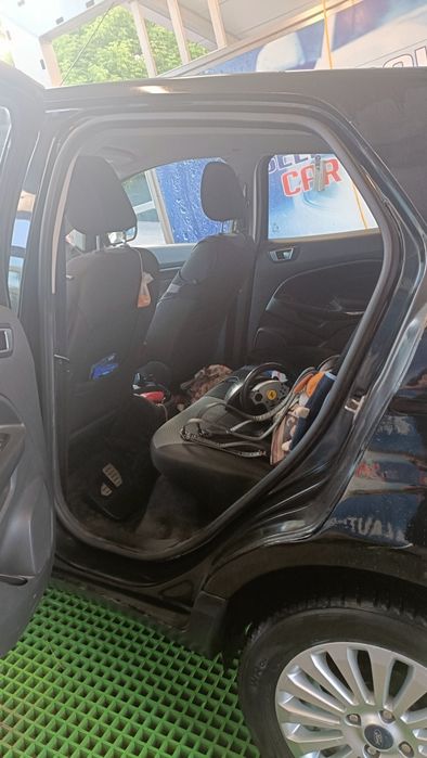 Ford EcoSport 1,0 benzina 125 CP