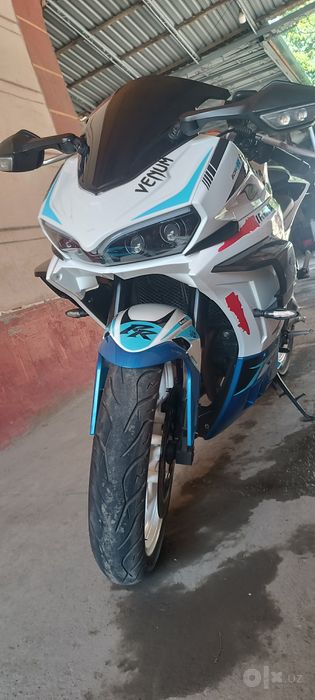Moto sotiladi 400 kub