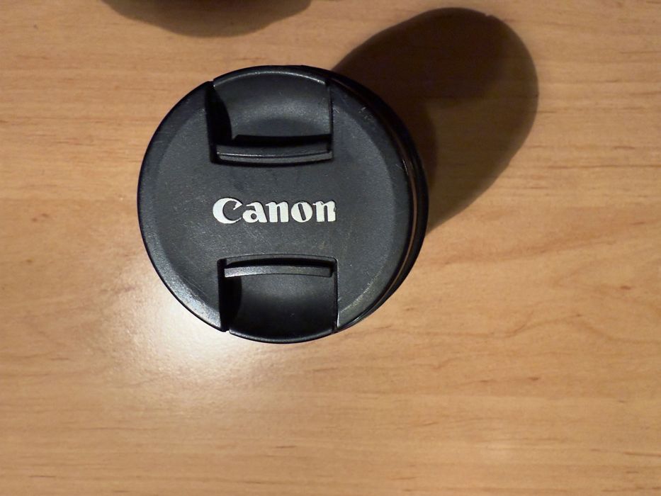 Canon 600D + китов обектив