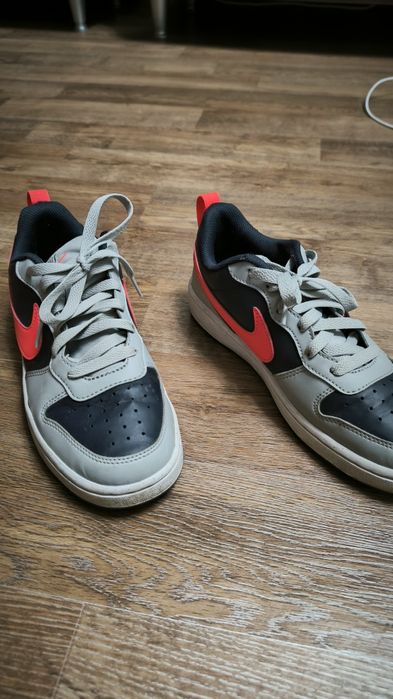 Продам детские кросовки