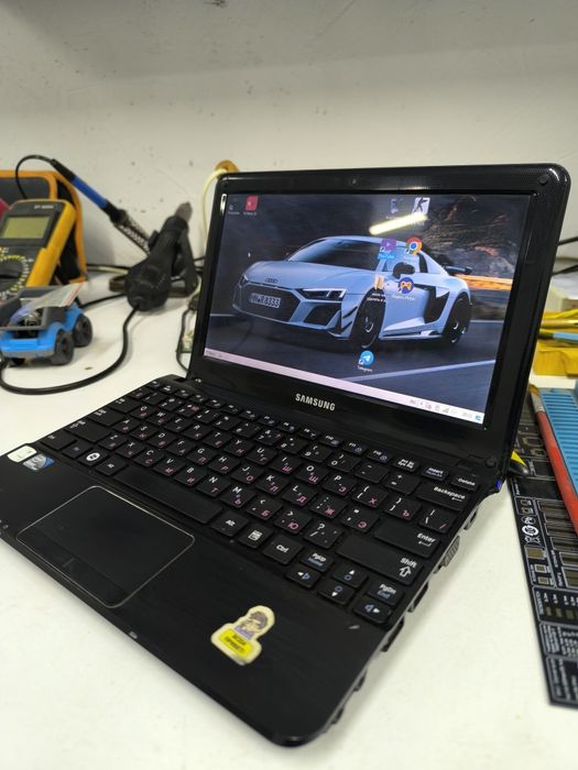 Нетбук Самсунг неубиваемый!!! Даже игры тянет!