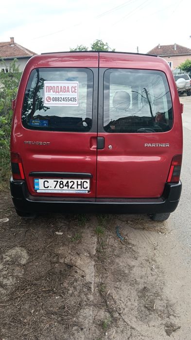 Продавам Пежо Партнер 1.9