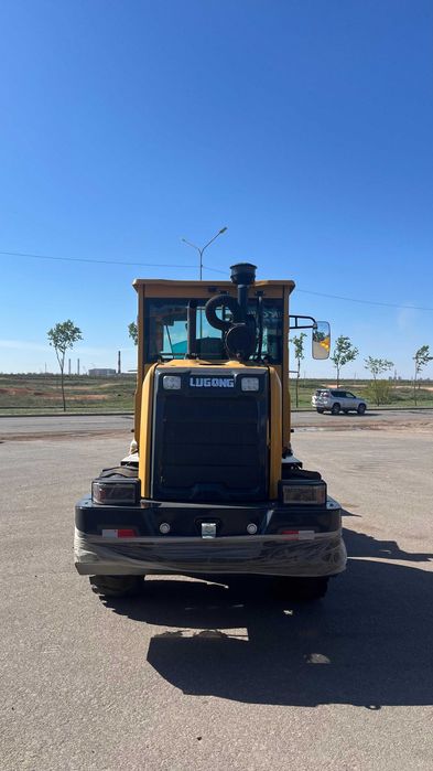 Фронтальный погрузчик LUGONG T916