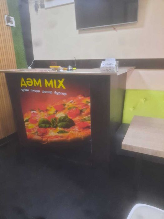 Продам столы, стулья, диваны, барная стойка