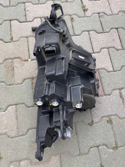 Far stanga cristal light Skoda Kodiaq 2022