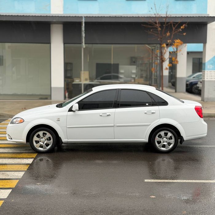 Gentra 2023 3-Pozitsiya Bez Lyuk Kraska 100% Tozza 450$ Bilan !