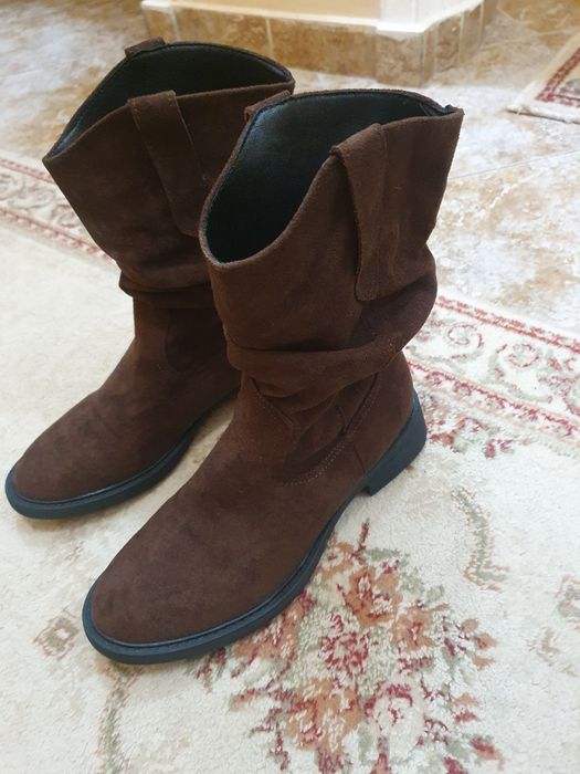 Велурени ботуши 40 номер