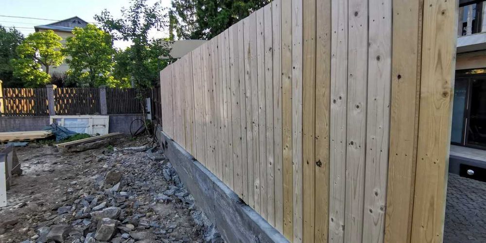 Garduri din panou stil jaluzele, din sipca metalica, tabla, plasa, BCA