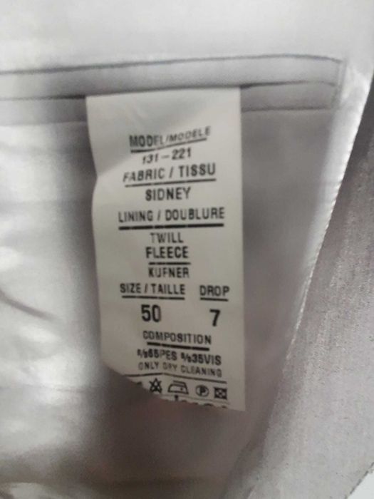 Costum elegant de bărbați